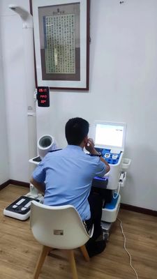 15-inch Touch Screen Multi-function Health Checkup Kiosk with BIM Body Height Weight Scale