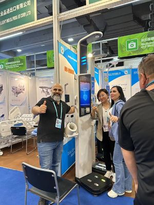 Bioimpedance Body Fat Analyzer Machine with Large Display Screen and Advertise Screen