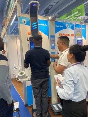 Medical Pharmacy Ultrasonic Health Checkup Station Vending Machine with Body Fat Scale